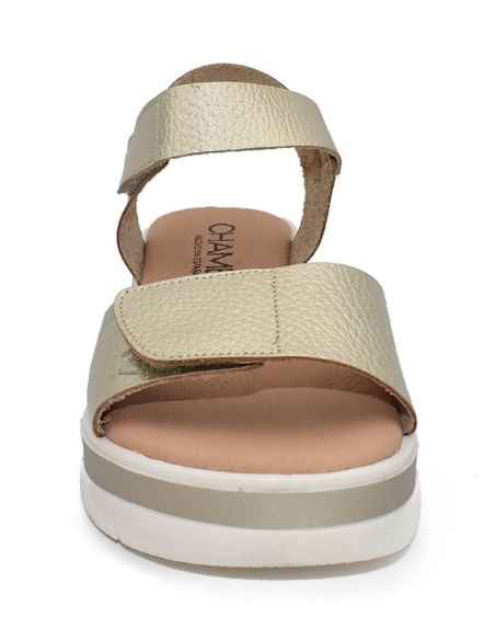 SANDALIAS CON CUÑA PLATINO 17684