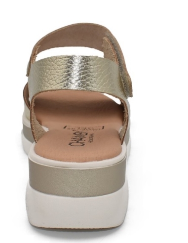 SANDALIAS CON CUÑA PLATINO 17684