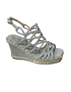 SANDALIAS CON CUÑA TAUPE 17348