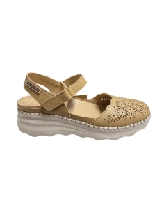 SANDALIAS CON CUÑA BEIG 18229