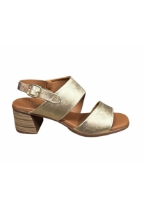SANDALIAS CON CU'A PLATINO 18540