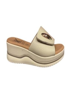 SANDALIAS CON CUÑA BEIG 18709