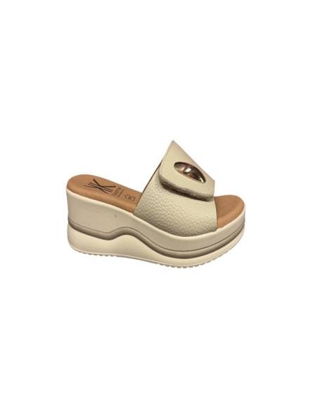 SANDALIAS CON CUÑA BEIG 18709